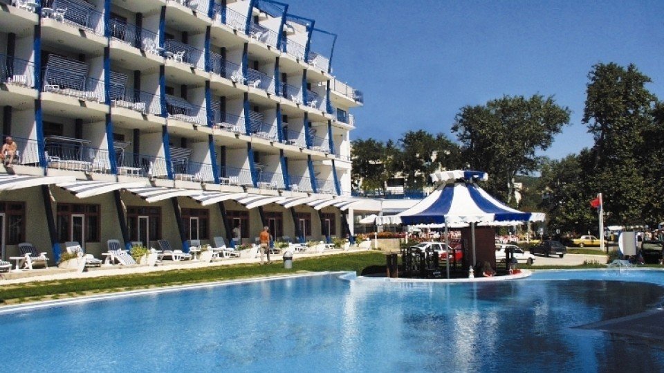Болгарские курорты снижают цены на All Inclusive из-за непогоды